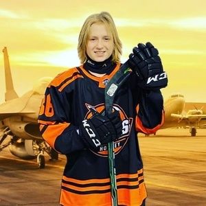 Meet your Posher, Robin